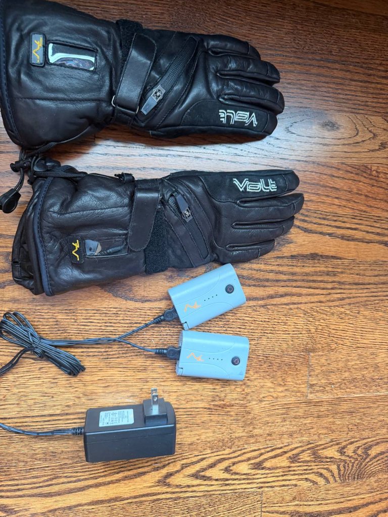 Volt Heated Black Leather Winter Ski Gloves With Batteries & Charger